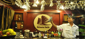 halong-oriental-sails-bar
