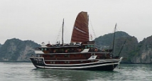 halong-bay-tour-a-class-opera-crusie